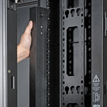 Unité de distribution d'alimentation à 24 prises Tripp Lite par Eaton PDUNVR30HVLX PDUNVR30HVLX