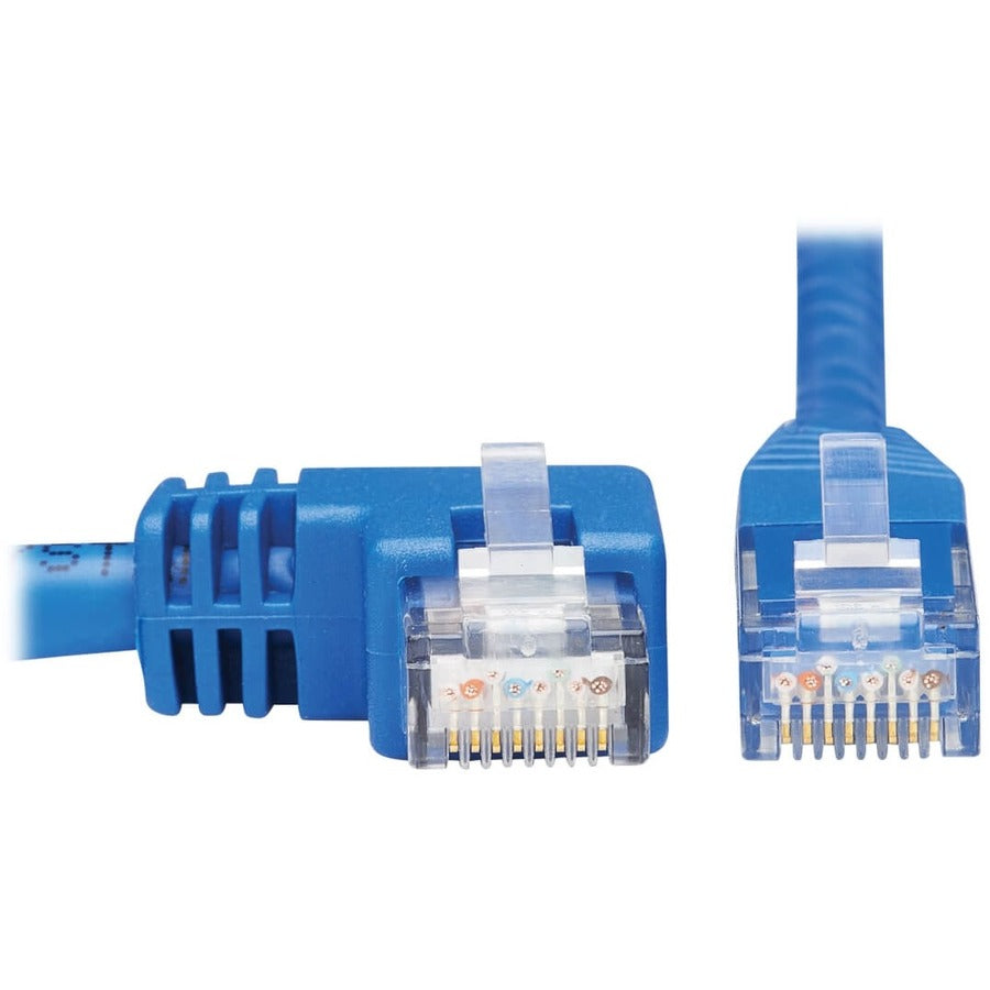 Câble Ethernet Cat6 à angle gauche Tripp Lite par Eaton N204-015-BL-LA - 15 pi, M/M, bleu N204-015-BL-LA