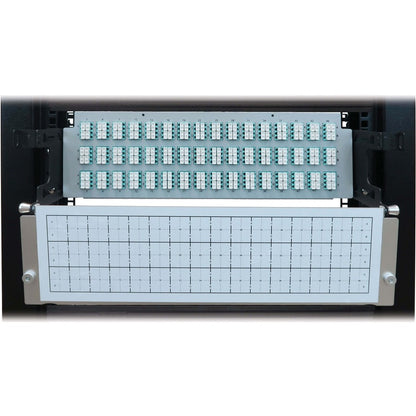 Panneau de brassage de fibre préchargé Tripp Lite par Eaton N48M-48M8L4-05 N48M-48M8L4-05