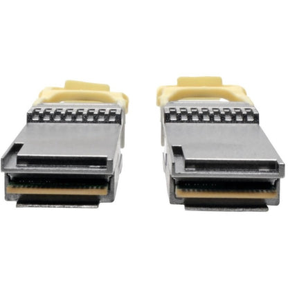 Câble optique actif Tripp Lite by Eaton QSFP28 vers QSFP28 - 100 GbE, AOC, M/M, Aqua, 30 m (98,4 pi) N28H-30M-AQ