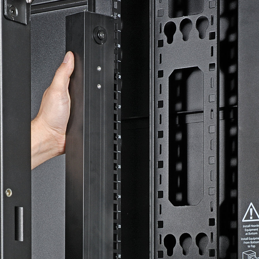 PDU3EVN10L2130B Tripp Lite par Eaton PDU3EVN10L2130B PDU3EVN10L2130B