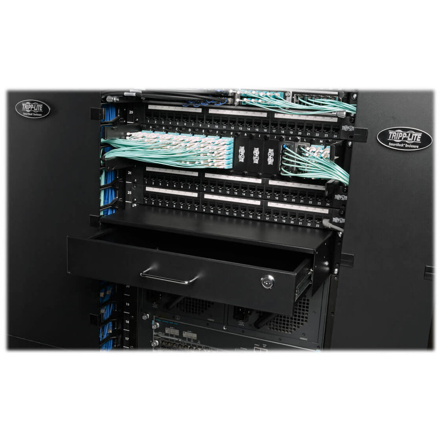 Tiroir de rangement verrouillable pour montage en rack SmartRack 2U de Tripp Lite par Eaton SRDRAWER2U