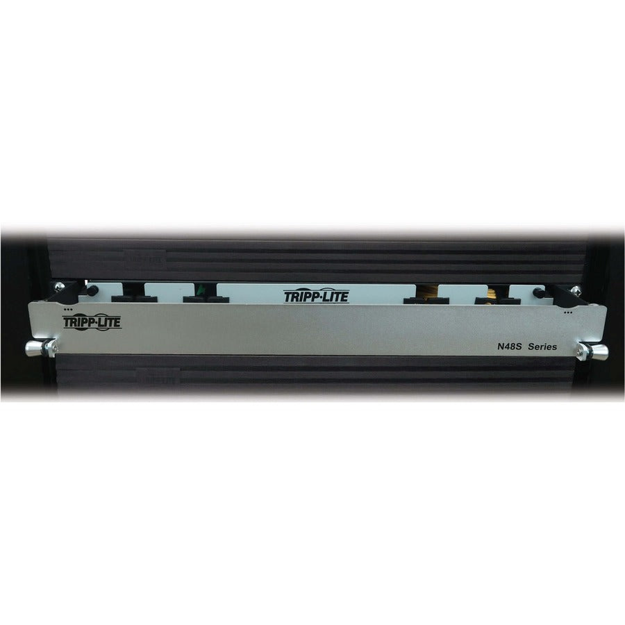 Panneau de fibres préchargé Tripp Lite par Eaton N48S-4M3X8M-10 N48S-4M3X8M-10