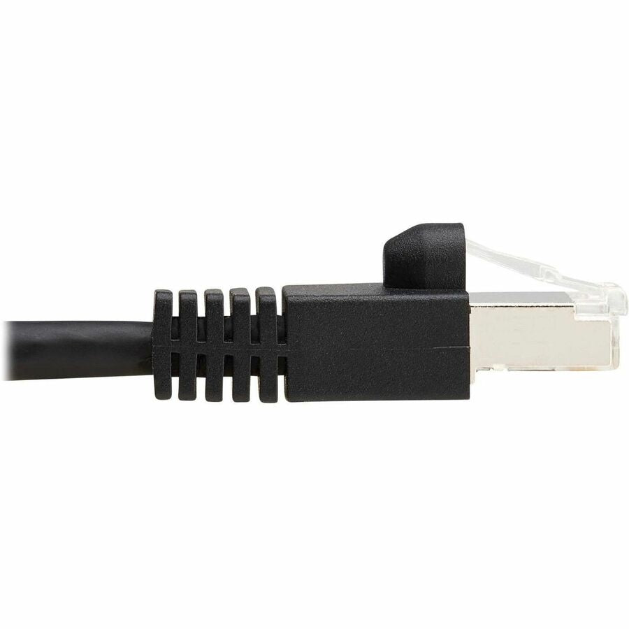 Câble Ethernet SSTP Cat8 40G sans accroc Tripp Lite par Eaton (RJ45 M/M), PoE, noir, 0,3 m (1 pi) N272-F01-BK
