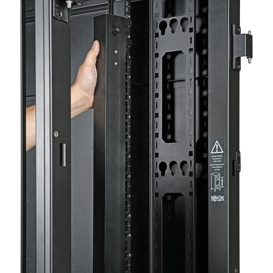 Rack de serveur 47U Tripp Lite par Eaton SRX47UBDPEXP SRX47UBDPEXP