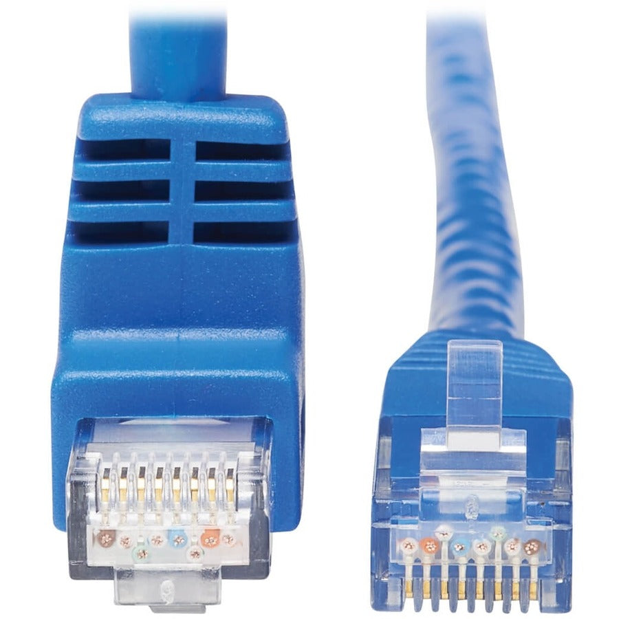 Câble Ethernet Cat6 coudé vers le haut Tripp Lite par Eaton N204-015-BL-UP - 15 pi, M/M, bleu N204-015-BL-UP