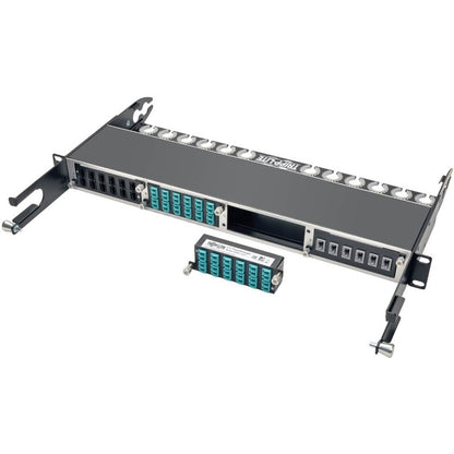 Cassette de transfert haute densité 10 GbE Tripp Lite avec connexion duplex 12 LC N484-12LC