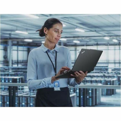 Ordinateur portable Lenovo ThinkPad E14 Gen 5 21JK00CEUS 14" - WUXGA - 1920 x 1200 - Intel Core i5 13e génération i5-1335U Deca-core (10 cœurs) 1,30 GHz - 16 Go de RAM totale - 8 Go de mémoire embarquée - 256 Go SSD - Noir graphite 21JK00CEUS