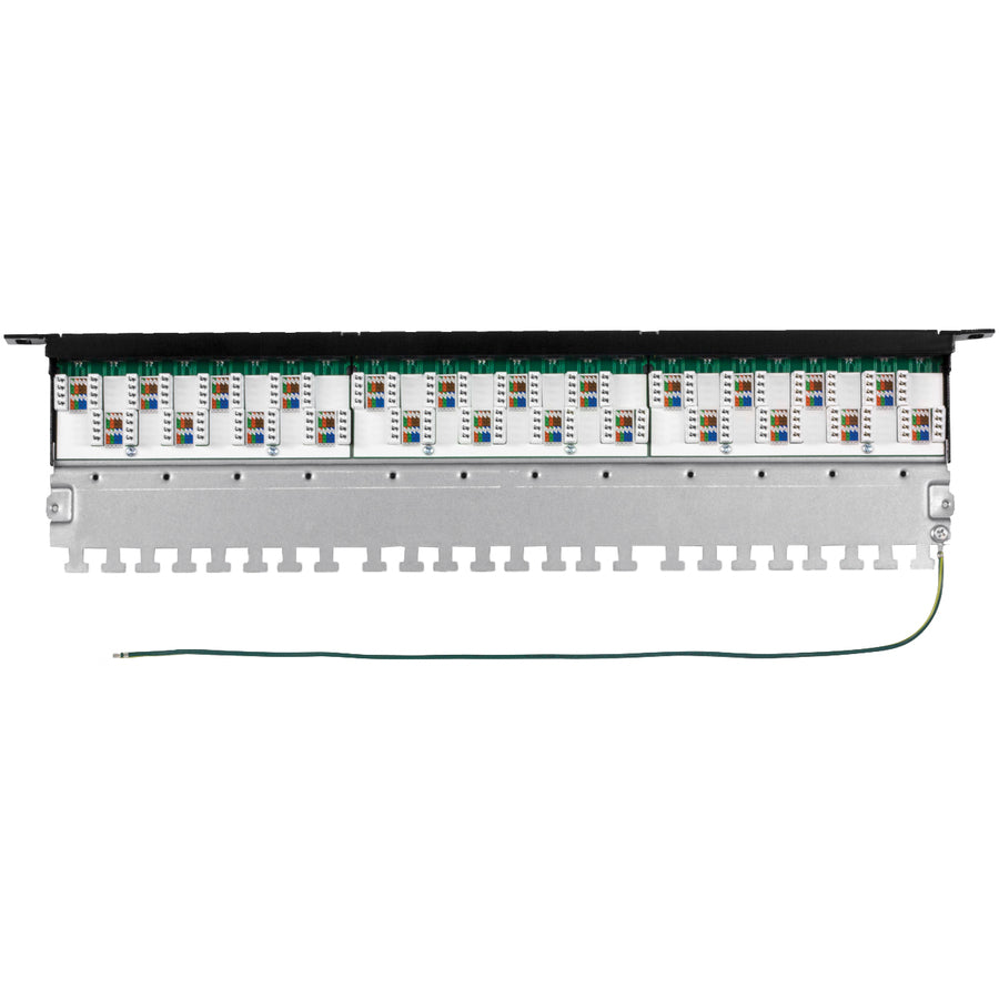 Panneau de brassage demi-U blindé CAT6A 24 ports TRENDnet, TC-P24C6AHS, compatible 10G, moitié de la hauteur des panneaux de brassage 1U standard, boîtier de montage en rack métallique, compatible CAT5e/Cat6/CAT6A, gestion des câbles TC-P24C6AHS