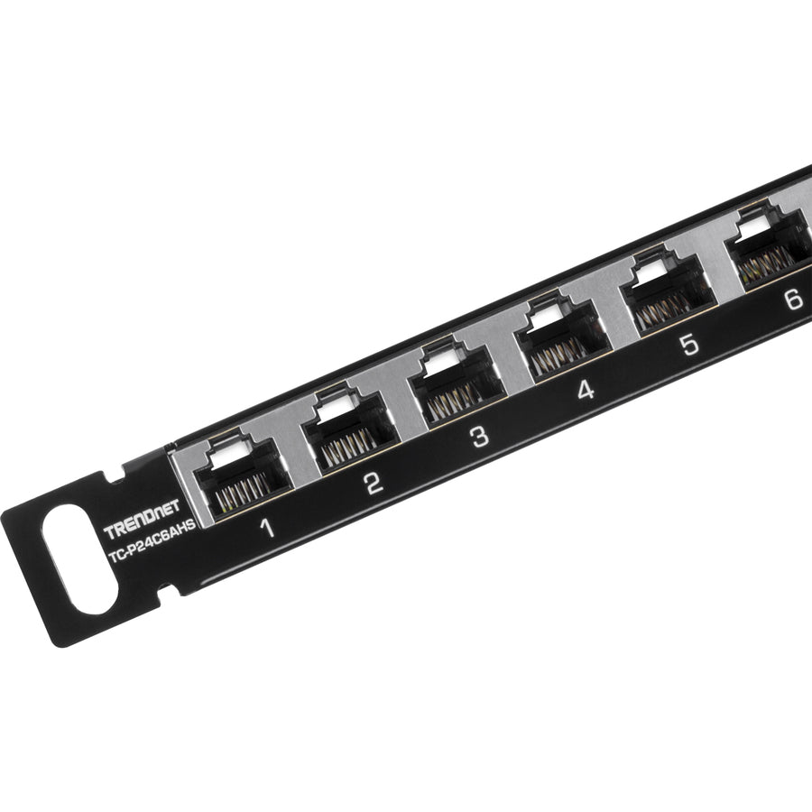 Panneau de brassage demi-U blindé CAT6A 24 ports TRENDnet, TC-P24C6AHS, compatible 10G, moitié de la hauteur des panneaux de brassage 1U standard, boîtier de montage en rack métallique, compatible CAT5e/Cat6/CAT6A, gestion des câbles TC-P24C6AHS
