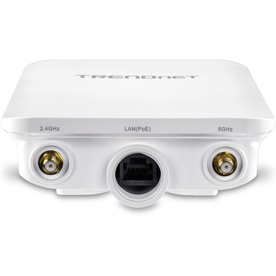 Point d'accès omnidirectionnel extérieur sans fil AC1300 PoE+ 5 DBI TRENDnet ; TEW-841APBO ; 4 antennes omnidirectionnelles 5 DBI ; pont WiFi point à point et point à multipoint ; IEEE 802.3AT PoE+ TEW-841APBO