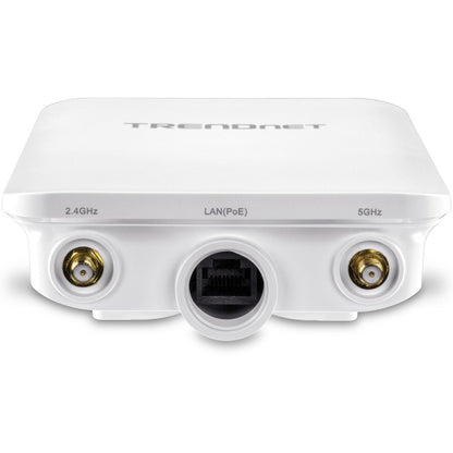 Point d'accès omnidirectionnel extérieur sans fil AC1300 PoE+ 5 DBI TRENDnet ; TEW-841APBO ; 4 antennes omnidirectionnelles 5 DBI ; pont WiFi point à point et point à multipoint ; IEEE 802.3AT PoE+ TEW-841APBO