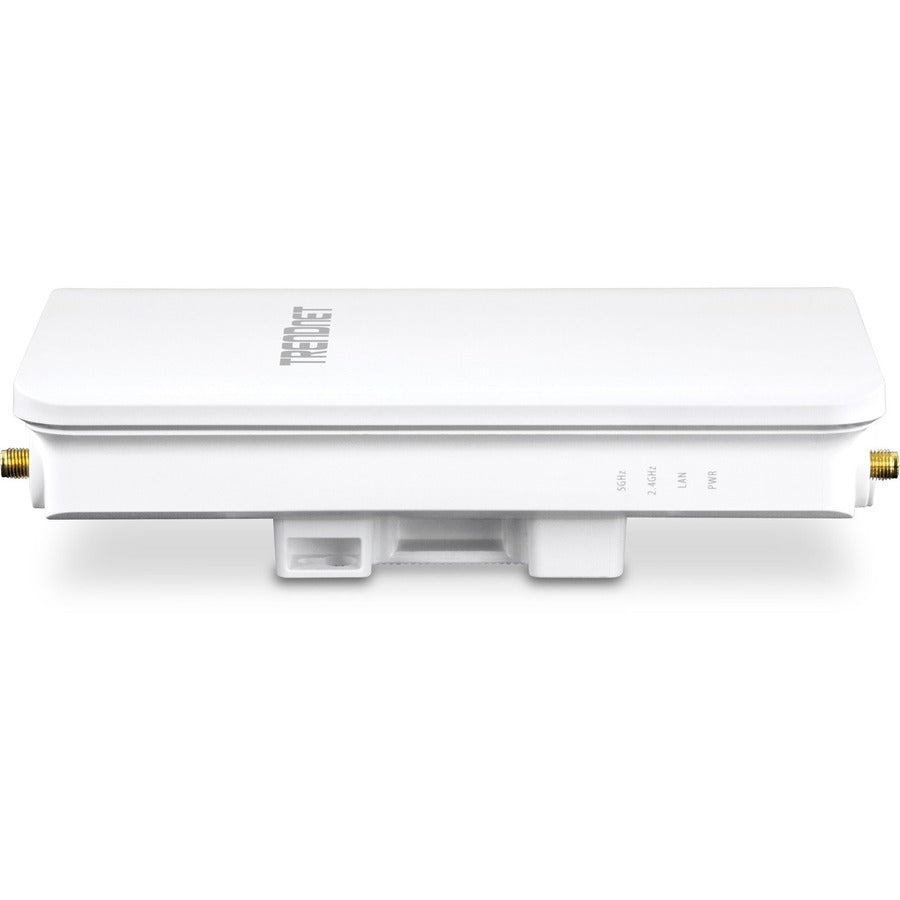 Point d'accès omnidirectionnel extérieur sans fil AC1300 PoE+ 5 DBI TRENDnet ; TEW-841APBO ; 4 antennes omnidirectionnelles 5 DBI ; pont WiFi point à point et point à multipoint ; IEEE 802.3AT PoE+ TEW-841APBO