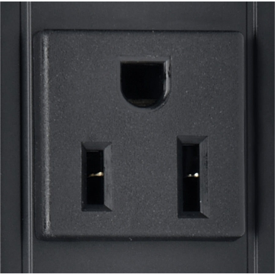 PDU monophasé avec compteur local de 1,5 kW de Tripp Lite par Eaton, prises 100-127 V (14 5-15R), 5-15P, cordon de 15 pi (4,57 m), 0U vertical, 36 po PDUMV15-36