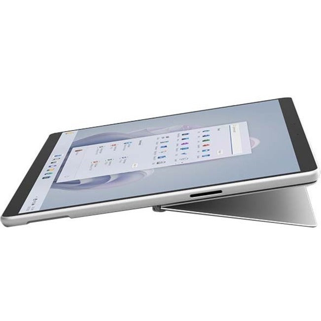 Tablette Microsoft Surface Pro 9 - 13" - 16 Go - SSD 256 Go - Windows 11 Pro 64 bits - Platine QIA-00001
