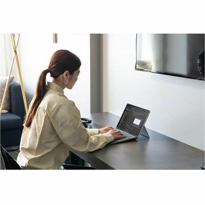 Étui clavier/housse Microsoft Signature pour tablette Microsoft Surface Pro 7+, Surface Pro, Surface Pro 4, Surface Pro 3, Surface Pro 6, Surface Pro 7, Surface Pro 8, Surface Pro X 13" - Noir 8XG-00002