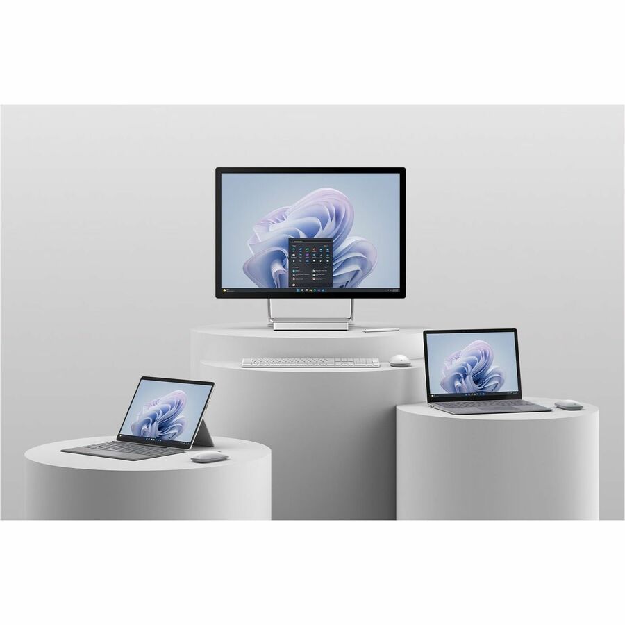 Ordinateur portable Microsoft Surface Laptop 6 13,5" à écran tactile - Intel Core Ultra 7 - 16 Go - SSD 256 Go - Clavier anglais, français - Platinum ZJV-00027