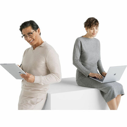 Tablette Microsoft Surface Pro 10 - 13" - Technologie vPro - 16 Go - SSD 512 Go - Windows 11 - Platinum ZDU-00001