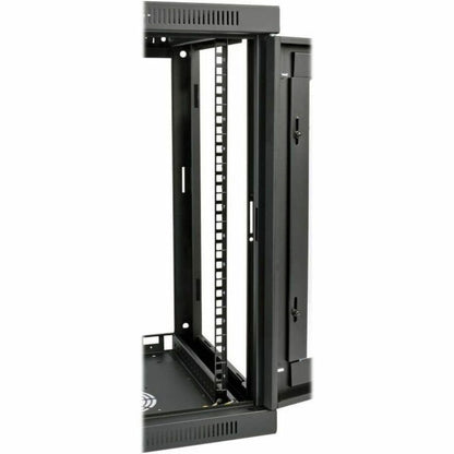 Armoire de montage en rack 12U à profil bas et profondeur de commutateur SmartRack de Tripp Lite par Eaton SRW12UG SRW12UG
