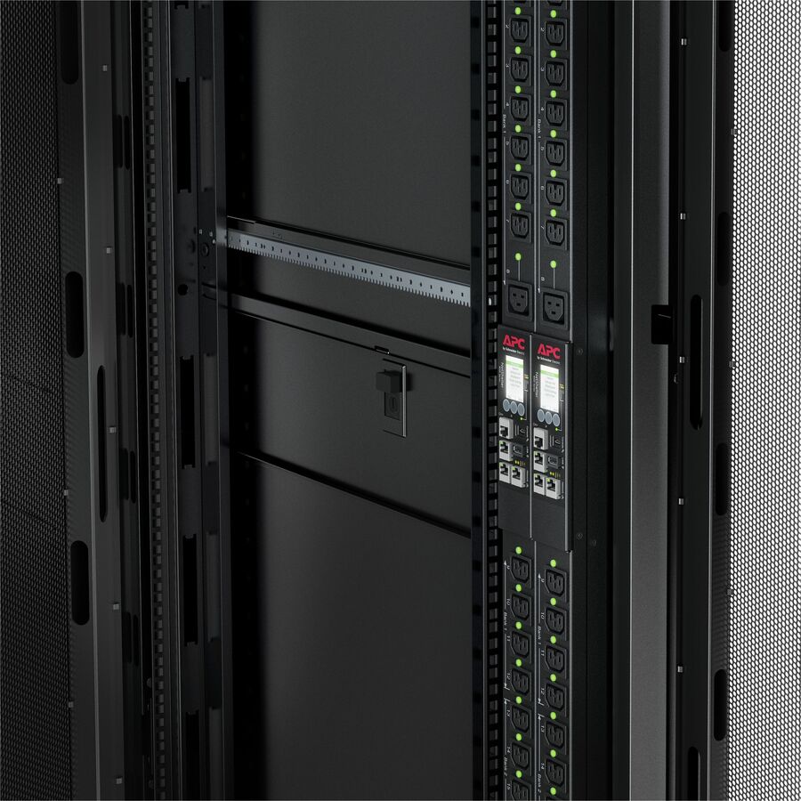Unité de distribution d'alimentation à 24 prises APC by Schneider Electric NetShelter 9000 APDU9965