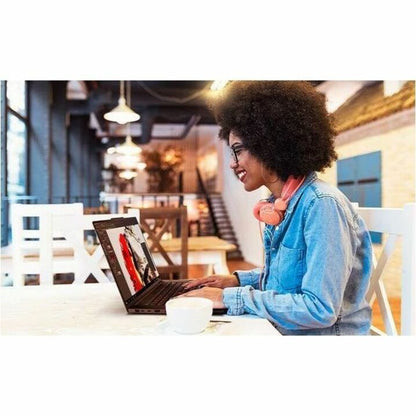 Station de travail mobile Lenovo ThinkPad P1 Gen 7 21KV0001US 16" - WQXGA - Intel Core Ultra 9 185H - Technologie vPro - Plateforme Intel Evo - 32 Go - SSD 1 To - Clavier anglais - Noir 21KV0001US