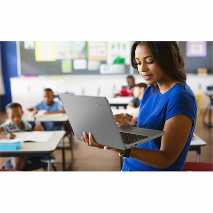 Lenovo 14e Chromebook Gen 3 82W60000CF Chromebook 14" - HD - Intel N-Series N100 - 4 Go - Mémoire Flash 32 Go - Clavier Français, Anglais - Gris Orage 82W60000CF