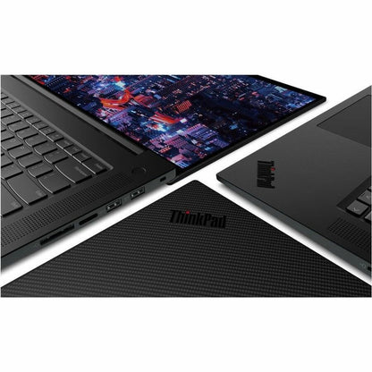 Station de travail mobile Lenovo ThinkPad P1 Gen 6 21FV001DCA 16" - WQXGA - Intel Core i7 13e génération i7-13700H - 16 Go - SSD 512 Go - Clavier français - Peinture noire 21FV001DCA