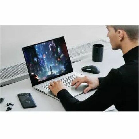 Ordinateur portable de jeu Asus ROG Zephyrus G16 GU605 GU605MZ-XS96 16" - 2,5K - Intel Core Ultra 9 185H - 32 Go - SSD 1 To GU605MZ-XS96