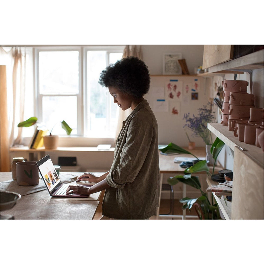 Ordinateur portable Microsoft Surface Laptop 2 13,5" à écran tactile - QHD - Intel Core i5 7e génération i5-7200U - 8 Go - SSD 256 Go DAG-00006