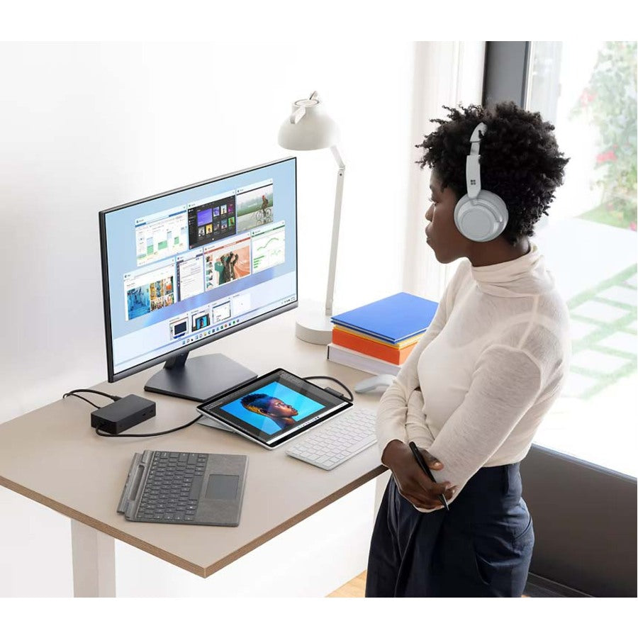 Étui clavier/housse Microsoft Signature pour tablette Microsoft Surface Pro 8, Surface Pro X 13" - Noir 8XG-00001