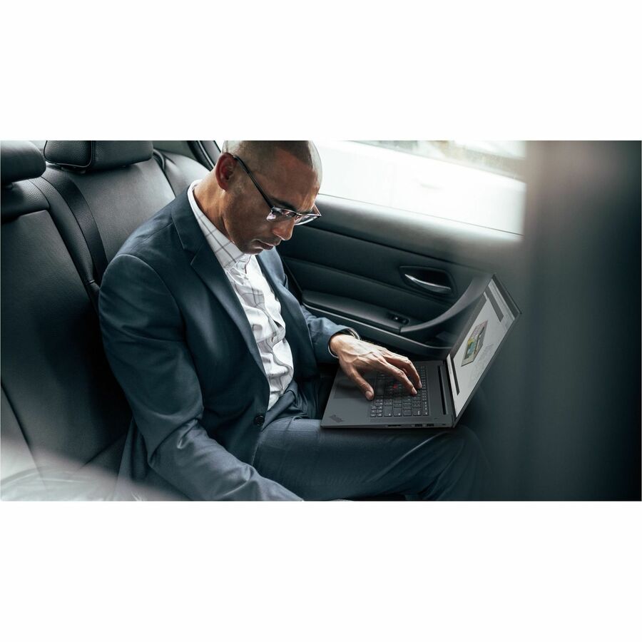 Station de travail mobile Lenovo ThinkPad P1 Gen 5 21DC006DCA 16" - WQXGA - Intel Core i7 12e génération i7-12700H - 32 Go - SSD 1 To - Clavier français - Noir 21DC006DCA