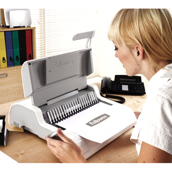 Machine à relier électrique à peigne Fellowes Pulsar™ E 300 avec kit de démarrage 5216701
