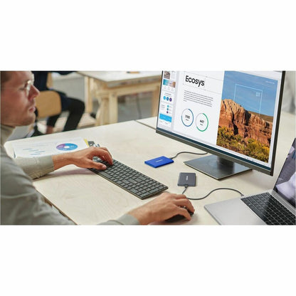 Disque SSD portable Samsung T7 4 To - Externe - PCI Express NVMe - Gris Titane MU-PC4T0T/AM