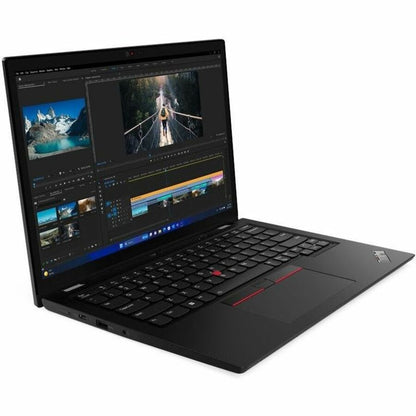 Lenovo ThinkPad L13 Gen 5 21LM0010US Ordinateur portable convertible 2 en 1 à écran tactile 13,3" - WUXGA - Intel Core Ultra 5 125U - 16 Go - SSD 256 Go - Clavier anglais - Noir 21LM0010US