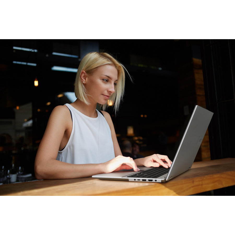 Asus Vivobook S 16 Flip OLED TP3604 TP3604VA-DS51T-CA Ordinateur portable convertible 2 en 1 à écran tactile 16" - WUXGA - Intel Core i5 13e génération i5-1335U - 16 Go - SSD 512 Go - Noir minuit TP3604VA-DS51T-CA