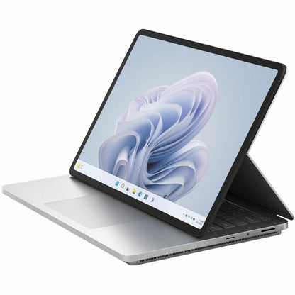 Microsoft Surface Laptop Studio 2 14,4" Écran tactile convertible (curseur flottant) Ordinateur portable 2 en 1 - Intel Core i7 - 64 Go - SSD 2 To - Clavier anglais, français - Platinum Z4H-00002