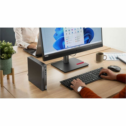 Client léger Lenovo ThinkCentre neo 50q Gen 4 12M2001UUX - Intel Celeron 7305 Penta-core (5 cœurs) 1,10 GHz - Noir 12M2001UUX