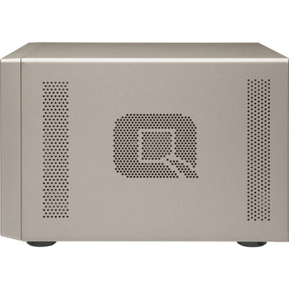NAS QNAP puissant avec APU AMD RX-421BD Quad-Core et évolutivité PCIe TVS-673e-4G-US
