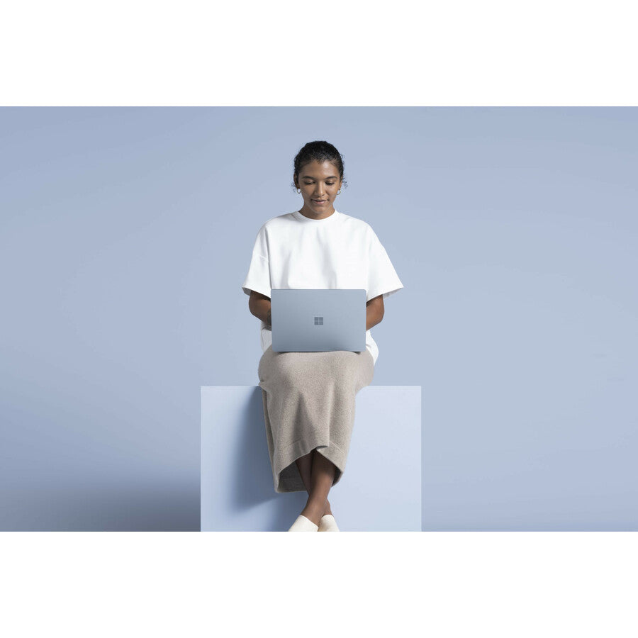 Ordinateur portable Microsoft Surface Laptop 4 15" à écran tactile - AMD Ryzen 7 4980U - 8 Go - SSD 512 Go - Platinum 5W6-00001