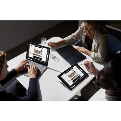 Tablette Microsoft Surface Pro 7 - 12,3" - 16 Go - SSD 256 Go - Windows 10 Famille 64 bits - Platinum PWA-00001