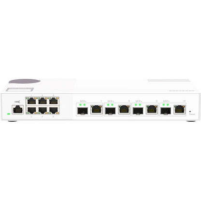 Switch QNAP 10GbE et 2,5GbE Layer 2 géré par le Web pour le déploiement de réseaux SMB QSW-M2106-4C-US