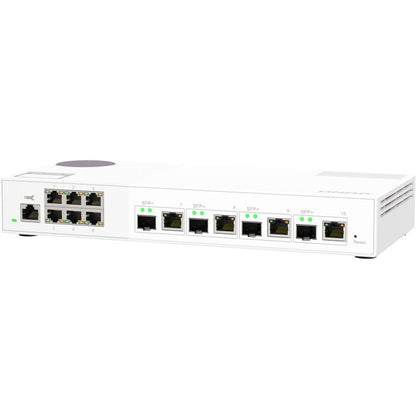 Switch QNAP 10GbE et 2,5GbE Layer 2 géré par le Web pour le déploiement de réseaux SMB QSW-M2106-4C-US