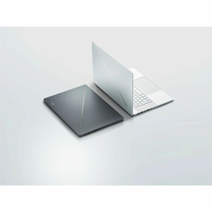 Ordinateur portable de jeu Asus ROG Zephyrus G16 GA605 GA605WV-XB96 16" - 2,5K - AMD Ryzen AI 9 370 - 32 Go - SSD 1 To - Blanc platine GA605WV-XB96