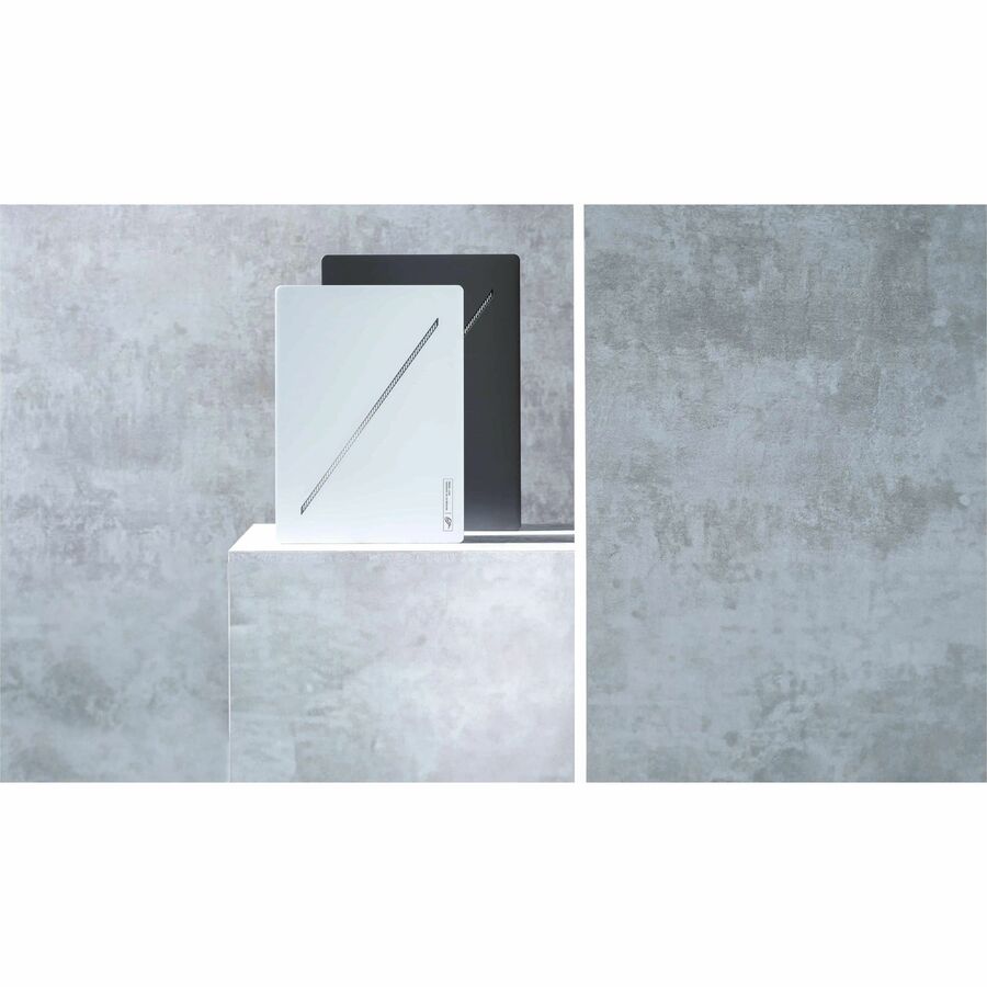 Ordinateur portable de jeu Asus ROG Zephyrus G16 GA605 GA605WV-XB96 16" - 2,5K - AMD Ryzen AI 9 370 - 32 Go - SSD 1 To - Blanc platine GA605WV-XB96