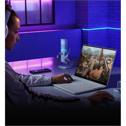 Ordinateur portable de jeu Asus ROG Zephyrus G16 GA605 GA605WV-XB96 16" - 2,5K - AMD Ryzen AI 9 370 - 32 Go - SSD 1 To - Blanc platine GA605WV-XB96