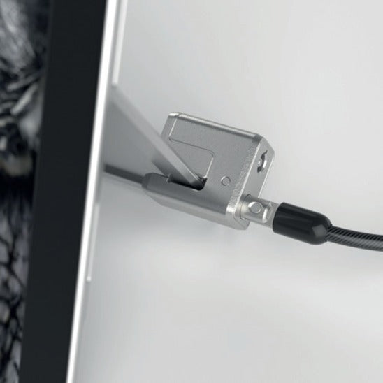 Étui de transport robuste Kensington BlackBelt pour tablette Microsoft Surface Pro 9 - Noir K96541WW