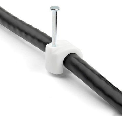 StarTech.com Lot de 100 clips de câble (L) avec clou - Pinces à clouer réutilisables - Clips de montage/maintien de cordon - Attaches de câbles blanches TAA CBMNMCC3