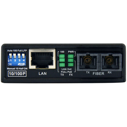 Convertisseur de média fibre optique vers Ethernet multimode 10/100 SC 2 km avec PoE MCM110SC2P de StarTech.com