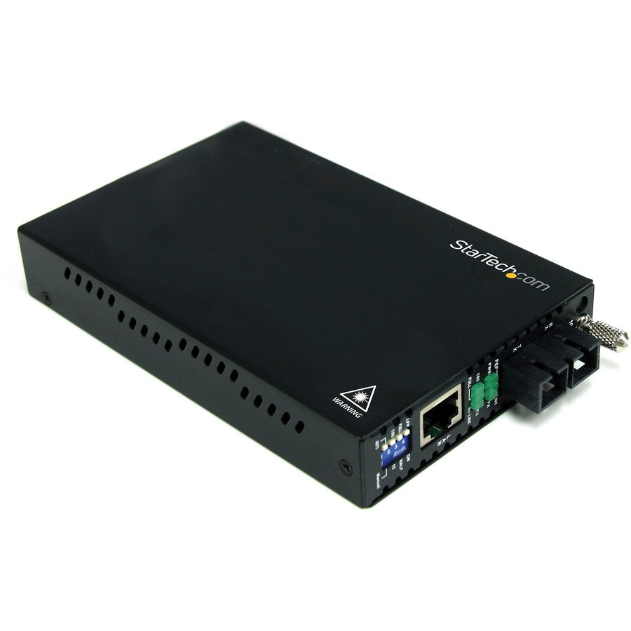 Convertisseur de média fibre optique monomode 10/100 Mbps SC 30 km ET90110SM302 de StarTech.com