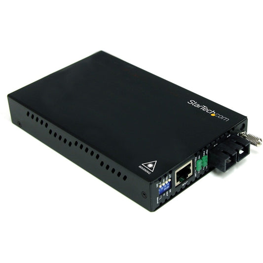 Convertisseur de média fibre optique monomode 10/100 Mbps SC 30 km ET90110SM302 de StarTech.com